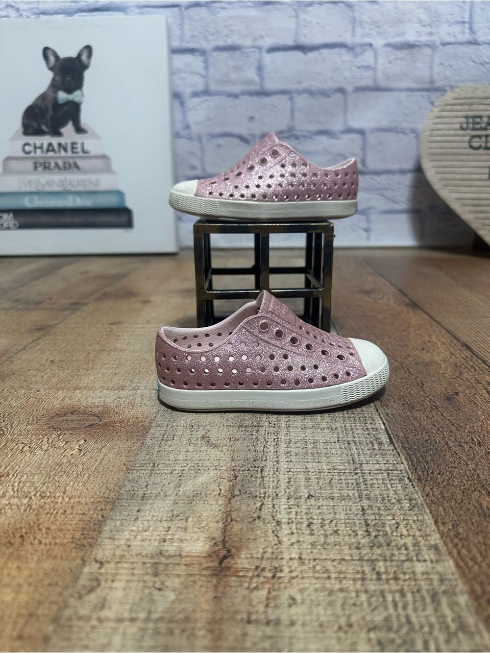 Native Shoes Girls c6 Jefferson Glitter Pink Metal Bling Shell White Summer